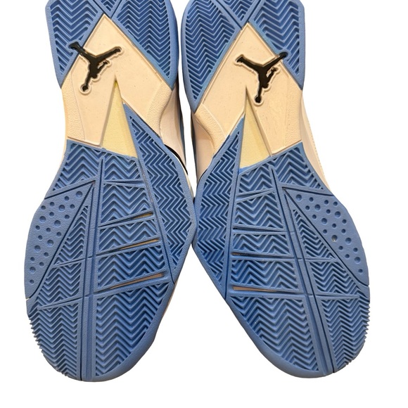 Men's Jordan True Flight 'UNC' Shoes - NWOT - Picture 7 of 13